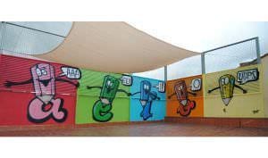 Graffiti comercial en Zaragoza - Graffiti en un patio interior