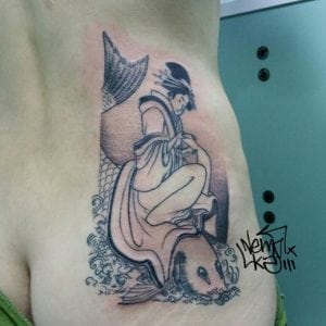 Tattoos de Geisha - Tatuaje japones en el costado, Geisha y pez koi