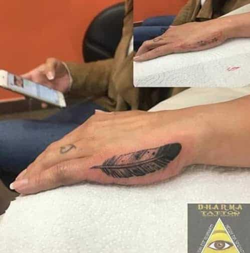 Pluma tatuaje