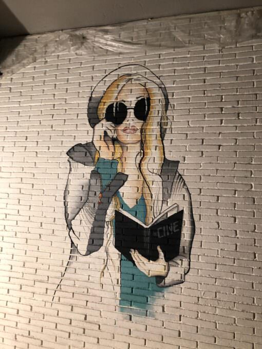 Mural decorativo a mano