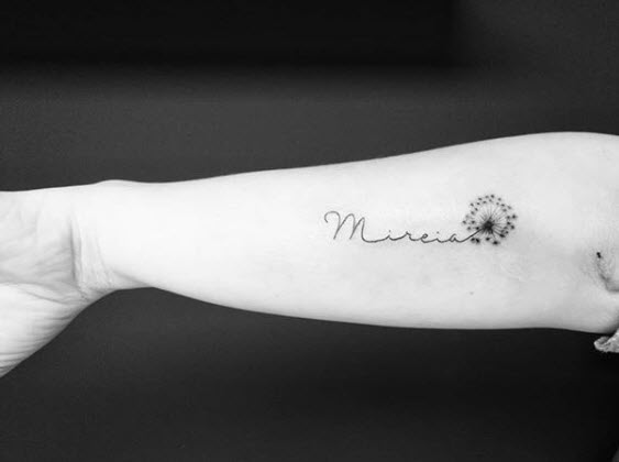 Tatuaje con el nombre de su hija Mireia