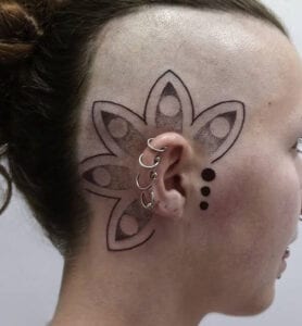 Tatuajes Mandalas - Tatuaje de Mandala en la cabeza