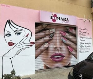 Graffiti comercial en Almeria - Mural: tienda nails