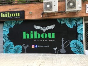 Rotulación a mano en Barcelona - Rotulación a mano para Tienda de Shishas en Madrid