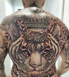 Estudios de Tatuajes en Sevilla - Tatuaje tigre en la espalda
