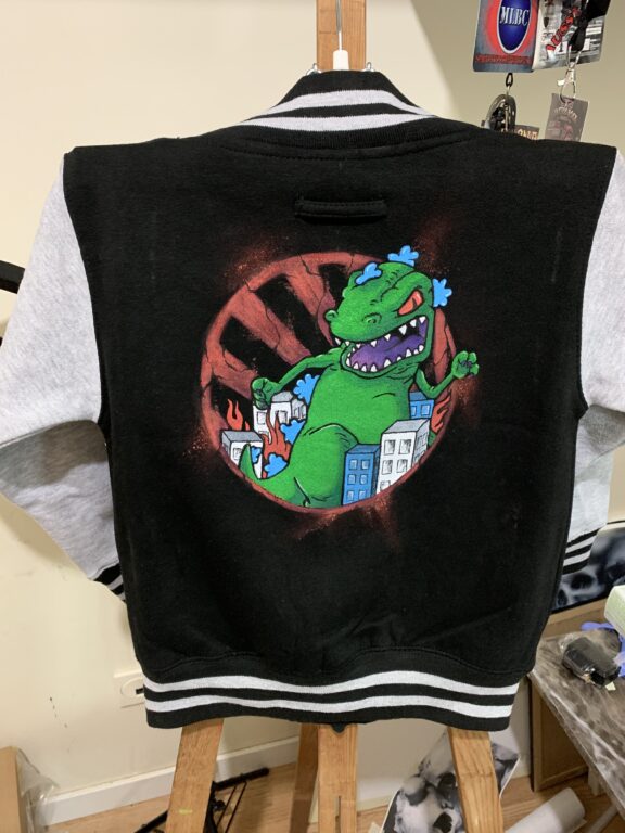 Customización de ropa: Reptar