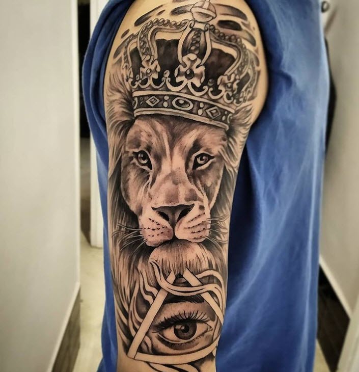 Tatuaje de un león: realismo en el brazo